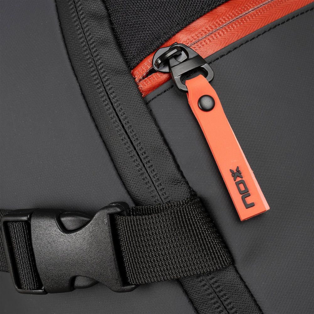 Mochila Nox Luxury Open Series Negro/Rojo